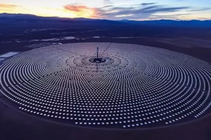 Revolutionizing Clean Energy: The Crescent Dunes Solar Project