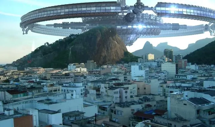 The Entire City Gripped by Fear: Encounter with the Giant Ship from Another Planet